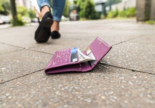 Image for story: What should I do if I find someone’s credit card?