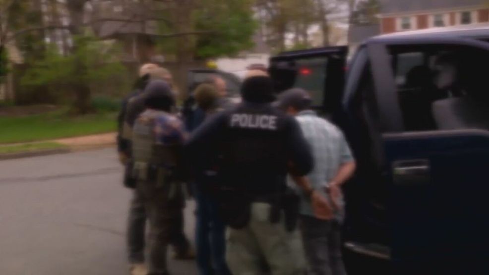 Image for story: I-Team Extra: Are illegal immigration sweeps in DC restaurants new?  Experts say no