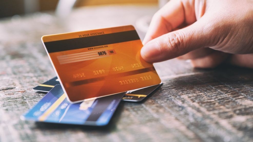 Image for story: Do magnets affect credit cards?