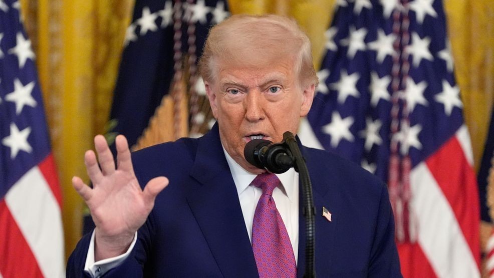 Image for story: Trump vetoes Israeli plan to kill Iran's Ayatollah, citing risk of regional escalation