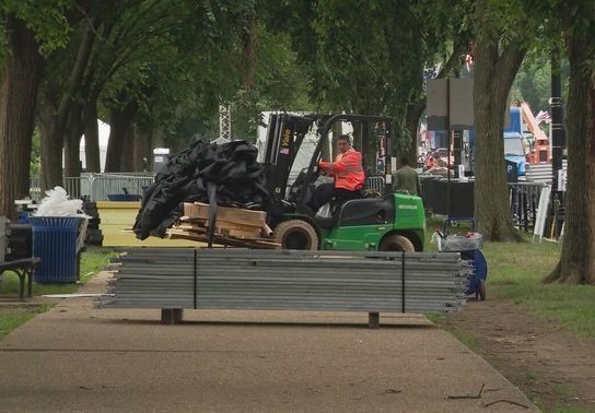 Image for story: Street closures continue as crews begin tearing down military parade structures 