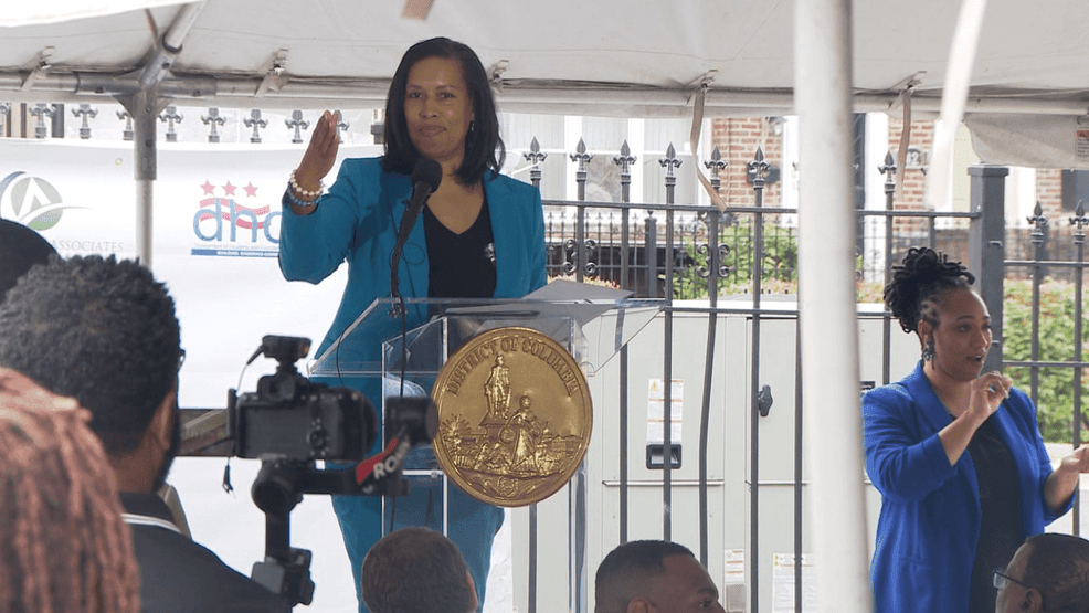 Image for story: DC mayor admits to not following her own rules for a $61,930 trip to the Middle East